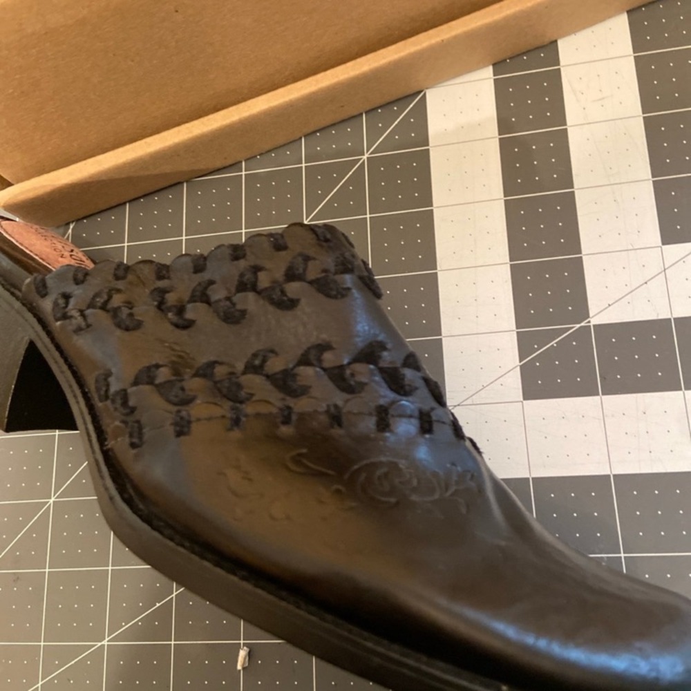 Clarks Black Artisan Women's Mules - Picture 4 of 6